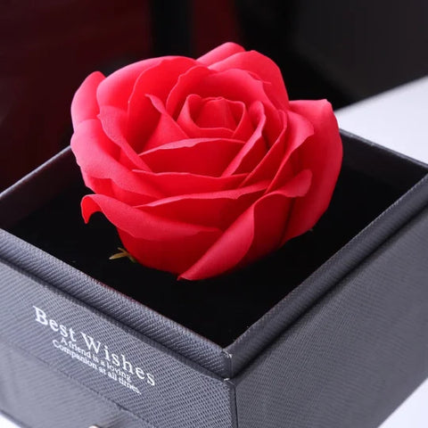 ROSA ETERNA CON COLLAR - TE AMO EN 100 IDIOMAS