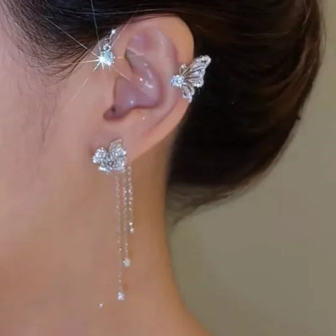 PAPILIO ELEGANCE - PAR DE ARETES PARA DAMA IZQUIERDO Y DERECHO SIN PERFORACION (COLOR AL AZAR: PLATEADO / DORADO)